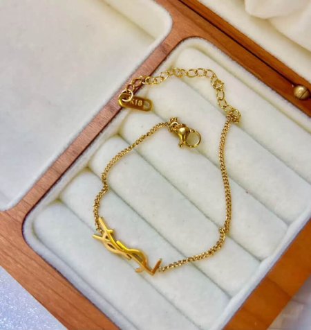 اسوارة YSL