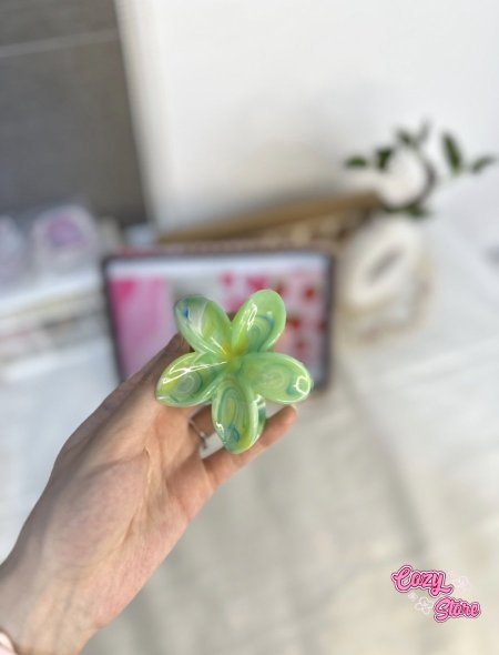 اخضر