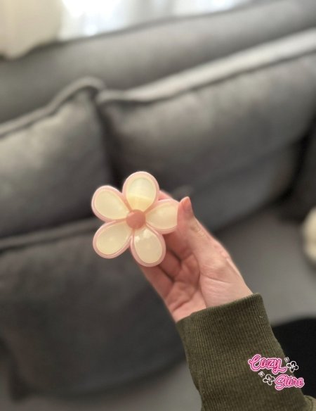 ابيض وزهري